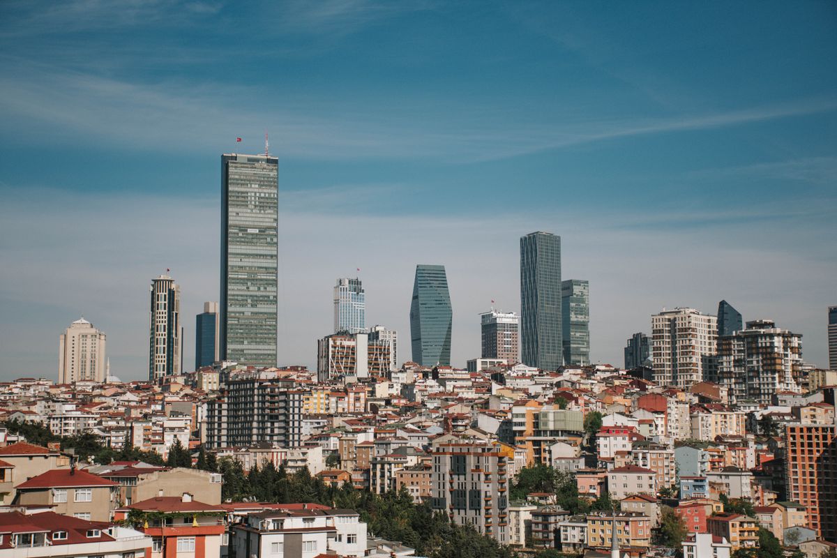 Pemandangan rumah dan apartemen di Istanbul, Turki