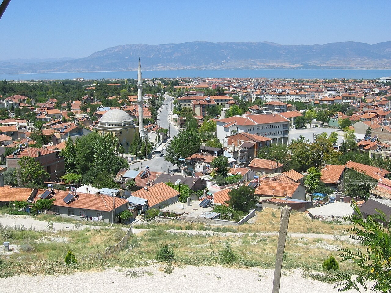 Pemandangan bangunan kota Burdur, Turki.