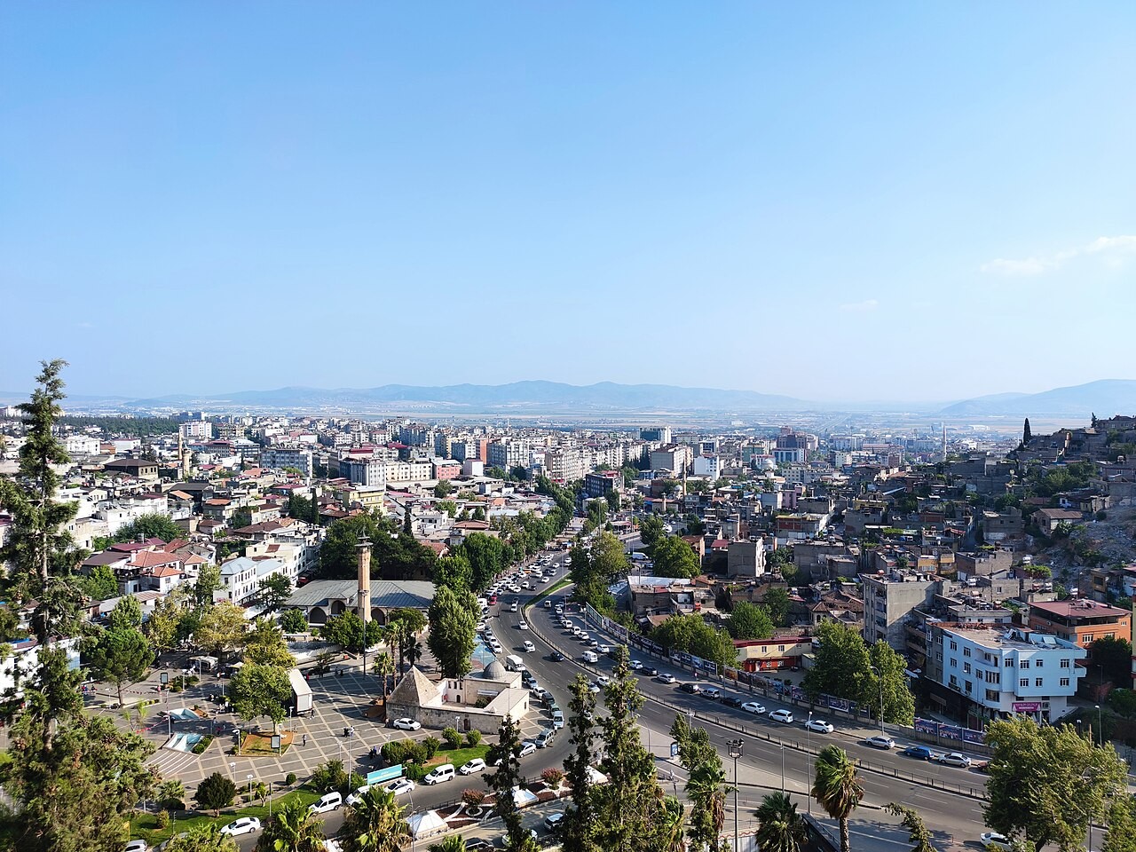 Pusat kota Kahramanmaraş, Turki; foto arsip tahun 2022.